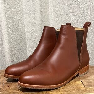 Nisolo Leather Chelsea Boots